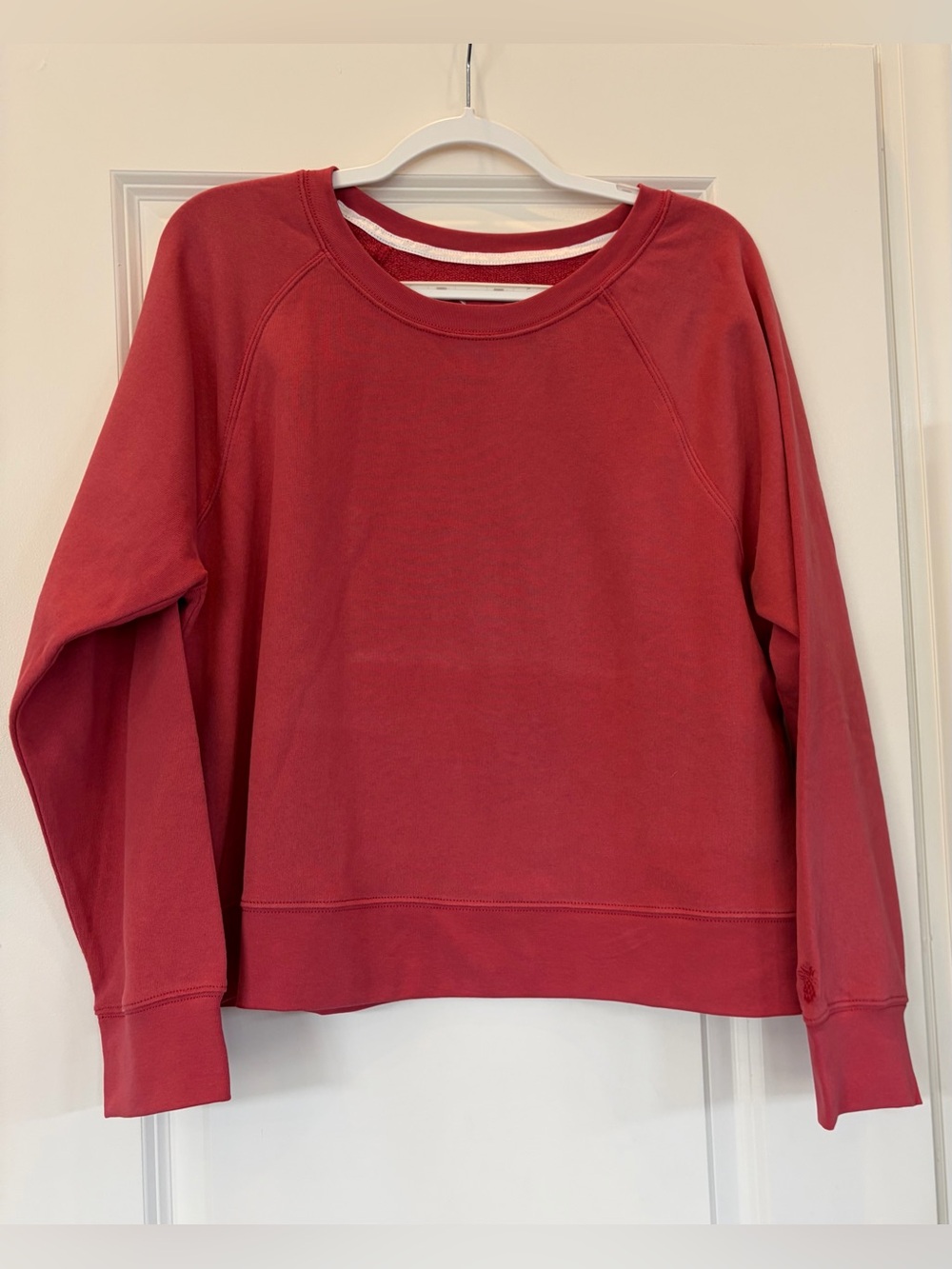 Tommy Bahama Classic Women's Crewneck Sweatshirt in Coral